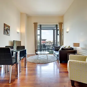 Week2week Spacious 1br Apartment